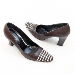 BOTTEGA VENETA Leather checkered heels brown white